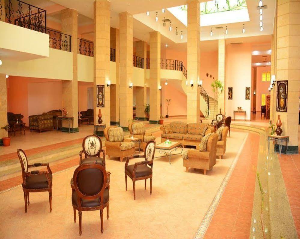 Tolip Inn Resort Fāʼid Extérieur photo