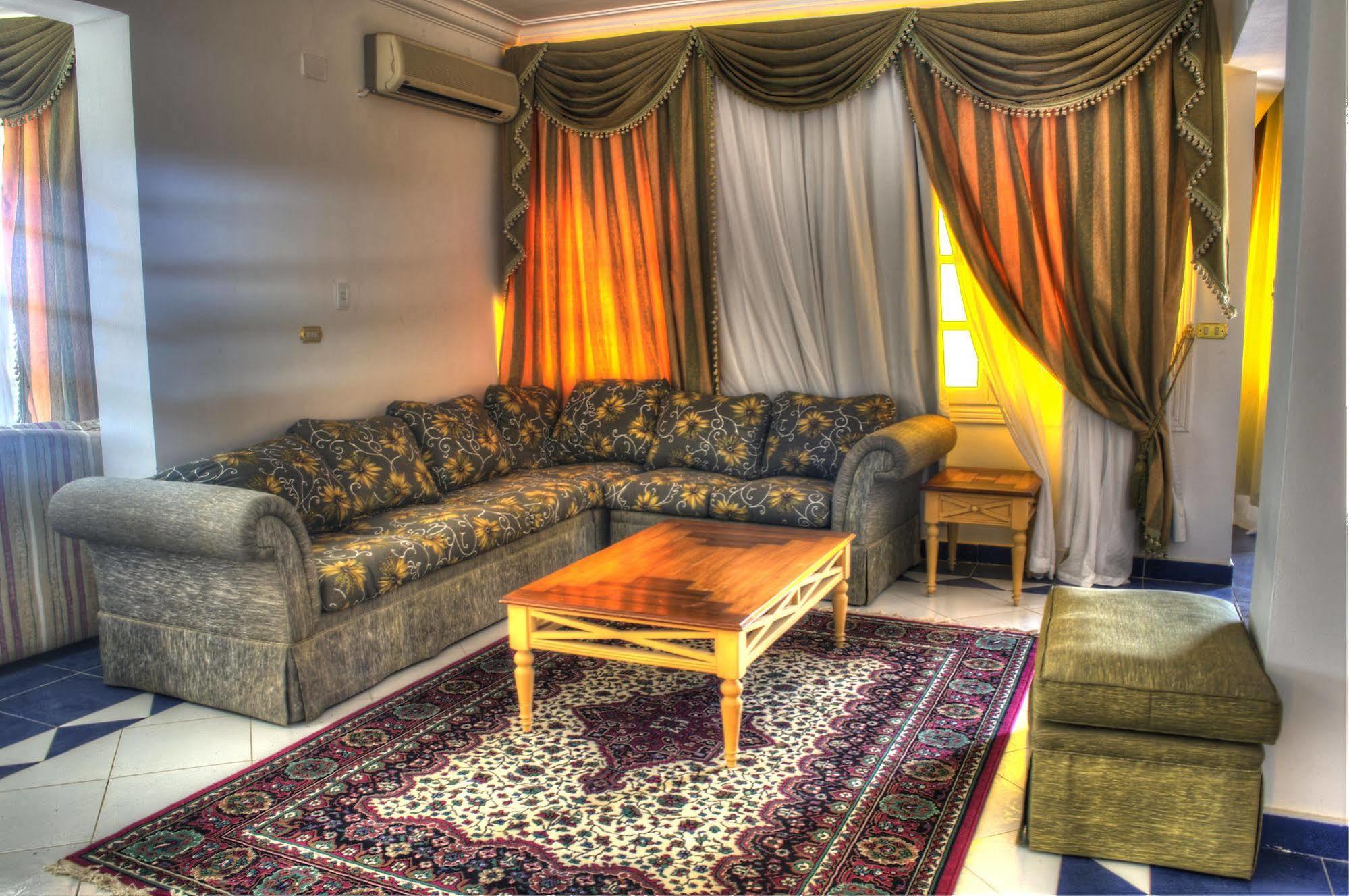 Tolip Inn Resort Fāʼid Extérieur photo