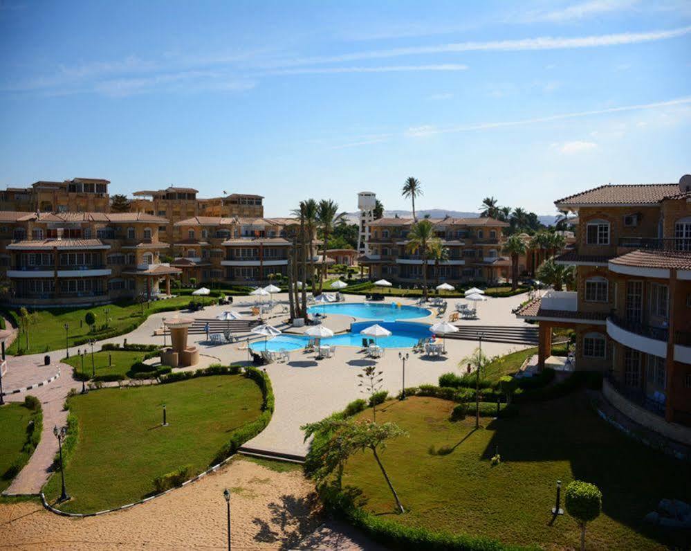 Tolip Inn Resort Fāʼid Extérieur photo